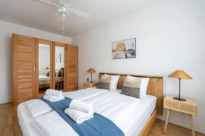 HM • Quiet 1BR Oasis, Fast City Path